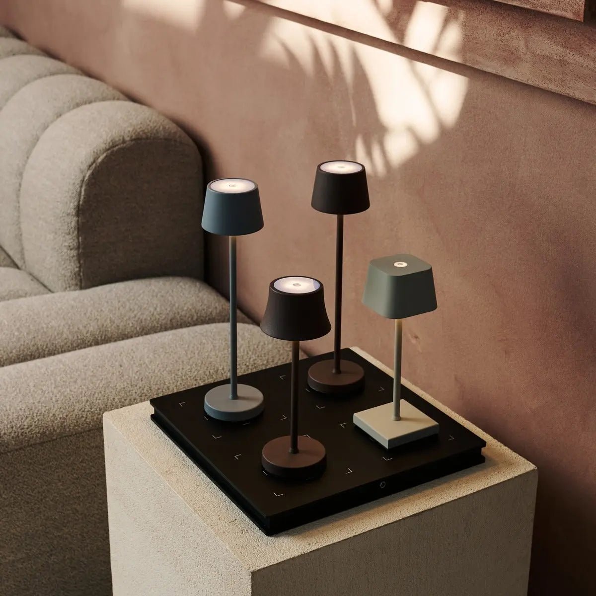 Amstel Station Professional Wireless Charging Station with 4 Charging Port – Easy & Functional with Qi-Technology - Image 16