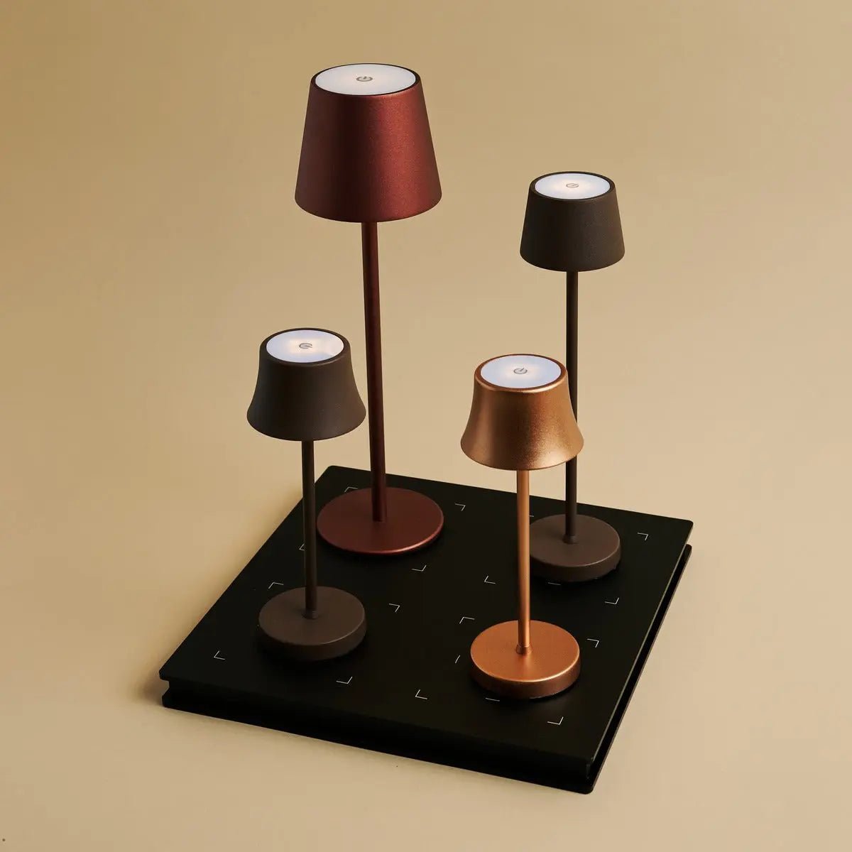 Amstel Station Professional Wireless Charging Station with 4 Charging Port – Easy & Functional with Qi-Technology