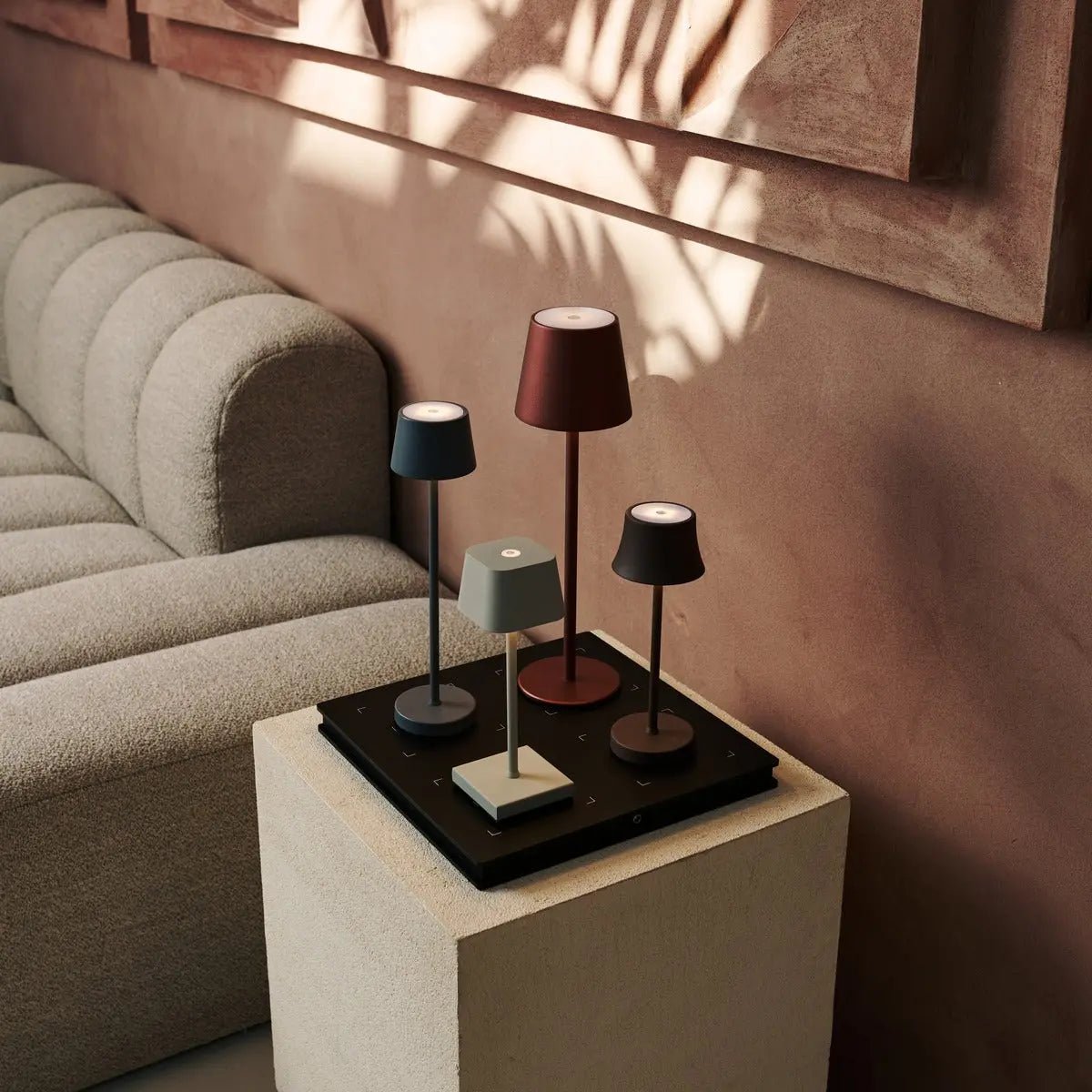 Amstel Station Professional Wireless Charging Station with 4 Charging Port – Easy & Functional with Qi-Technology - Image 17