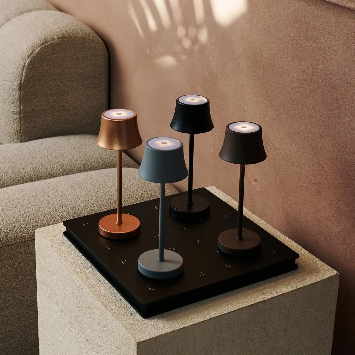 Amstel Station Professional Wireless Charging Station with 4 Charging Port – Easy & Functional with Qi-Technology - Image 14