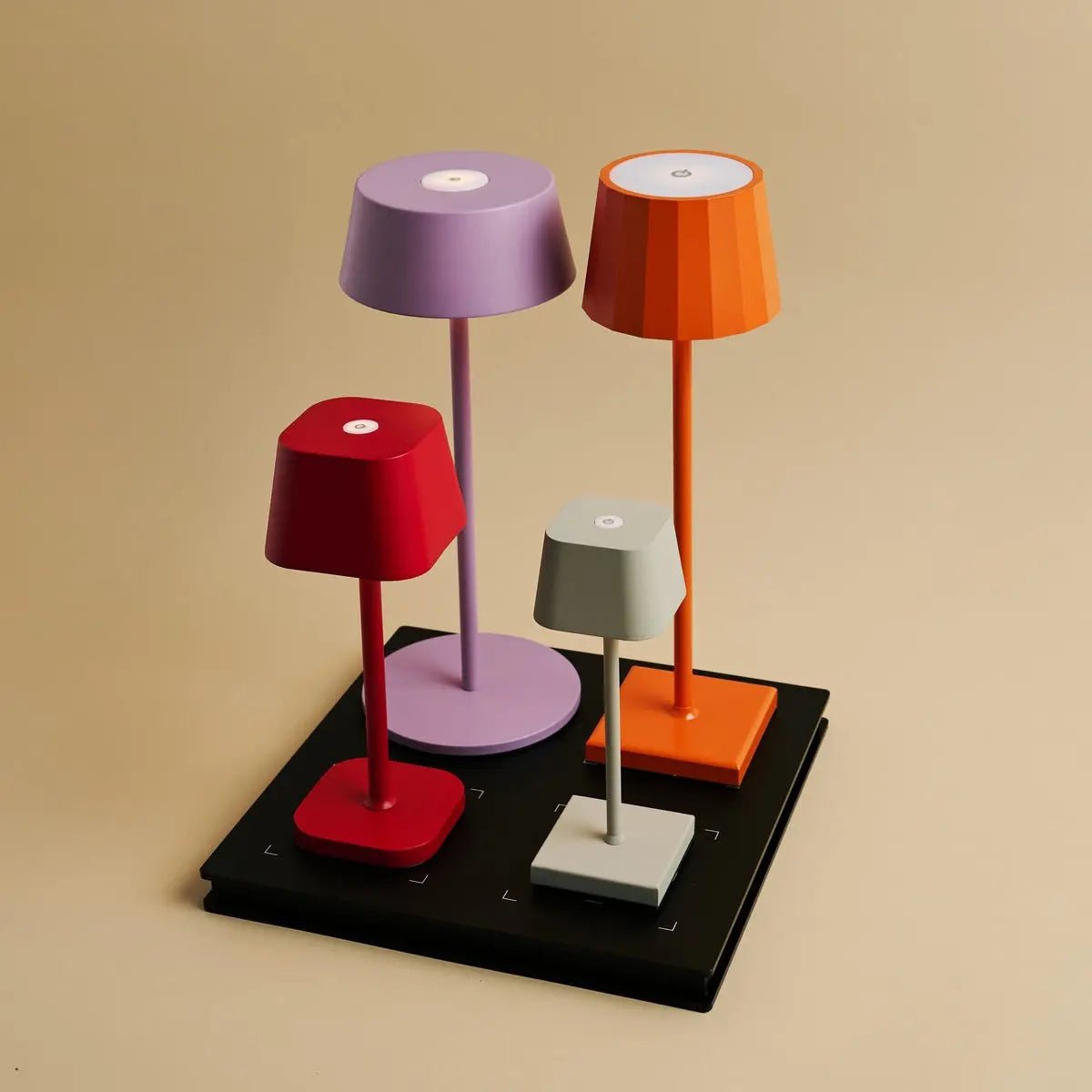 Amstel Station Professional Wireless Charging Station with 4 Charging Port – Easy & Functional with Qi-Technology - Image 12